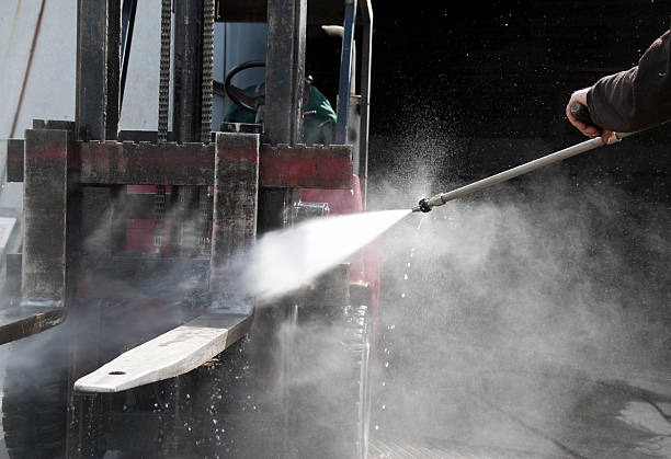 Best Playground Equipment Cleaning  in Minier, IL